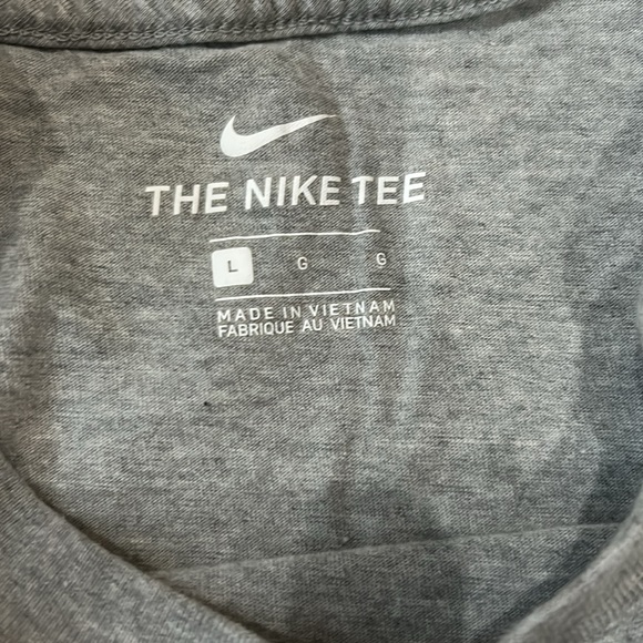 Men’s Nike Court Shirt - Picture 4 of 4